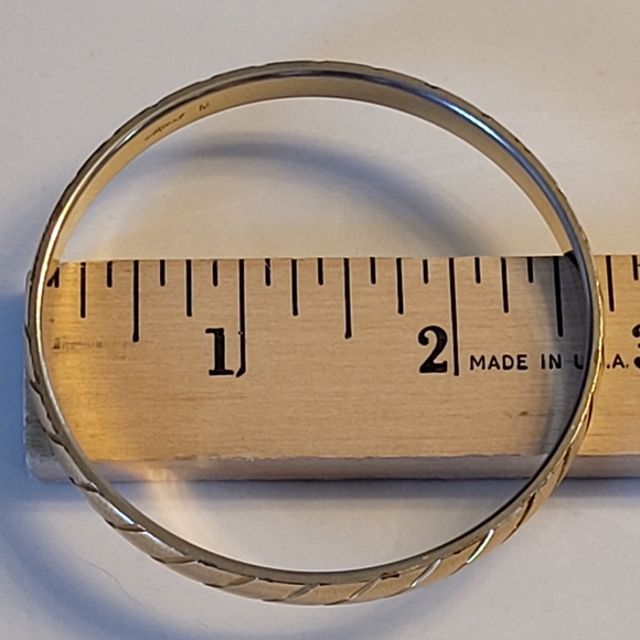 MONET Vintage Gold-tone Textured & Etched Stripes Bangle Bracelet M - Picture 5 of 7